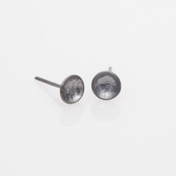 tiny_silver_studs_black1